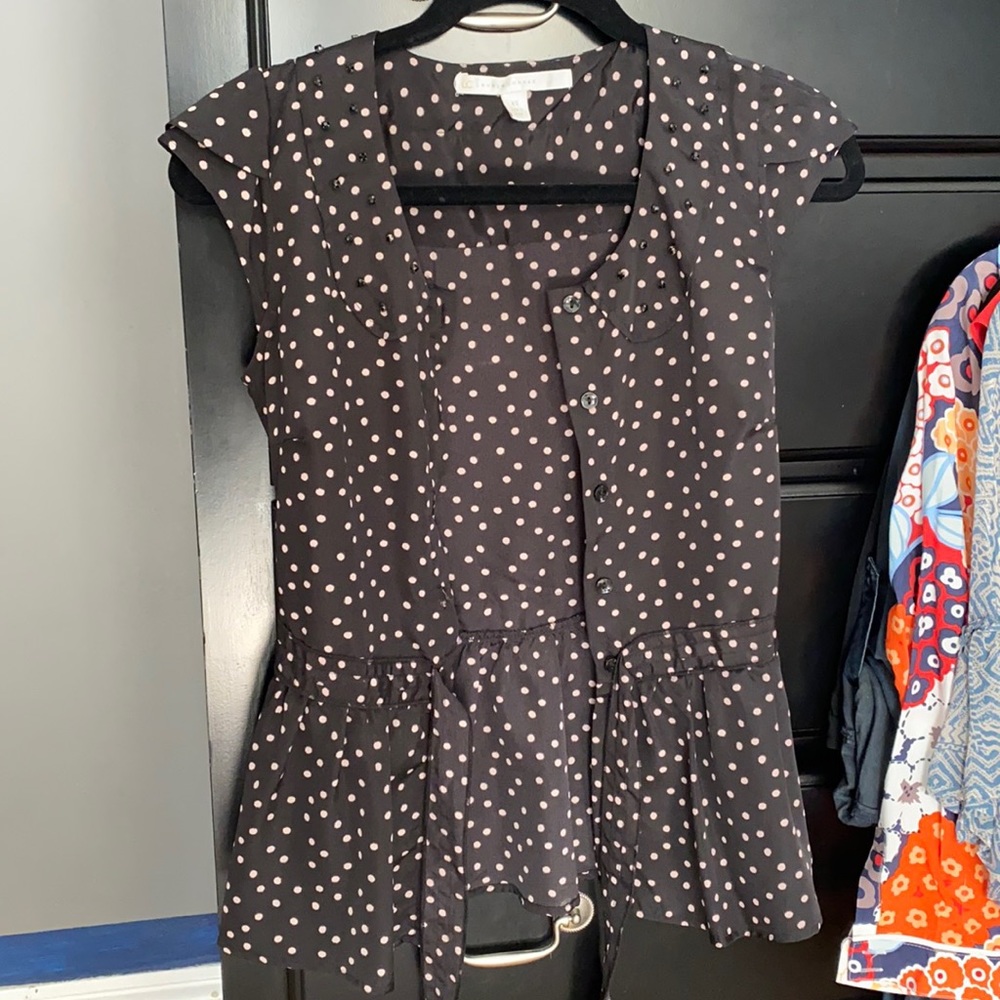 Sleeveless dress top